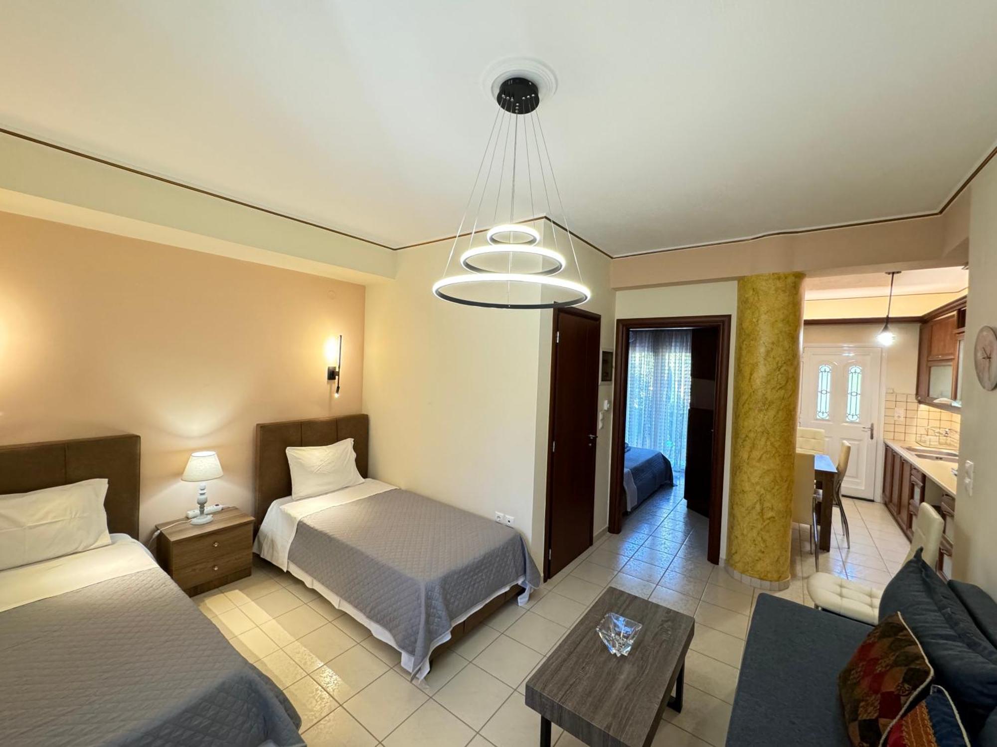 Petit House Under The Rocks Apartment กาลัมปากา ภายนอก รูปภาพ